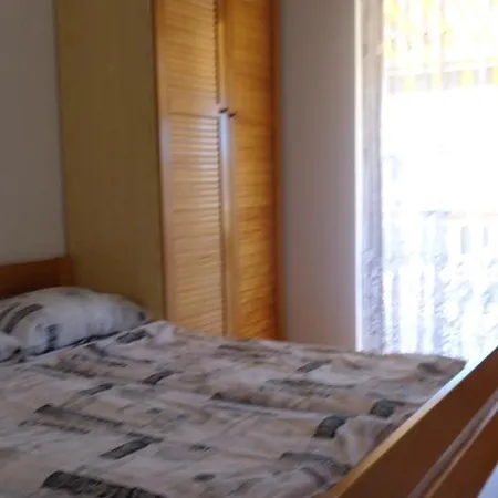 Apartment With Parking Space - 17069 *