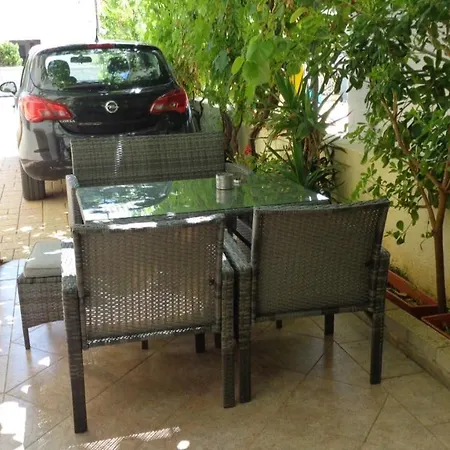 With A Parking Space - 17069