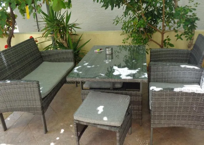 شقة With Parking Space - 17069 *